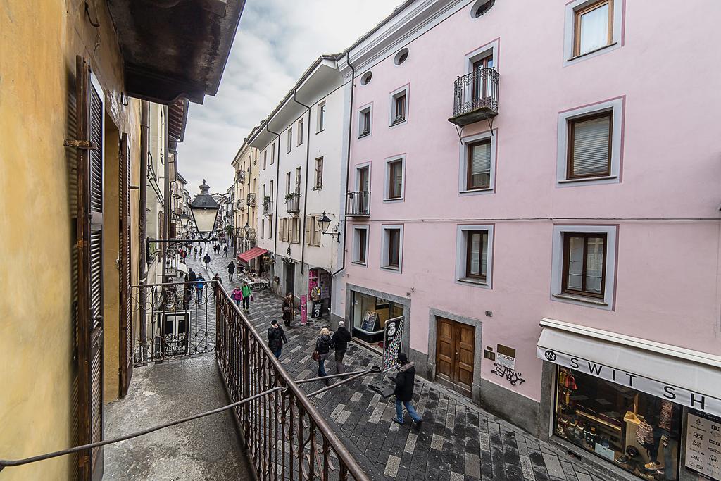 Domus Antica Aosta Hotel Exterior foto